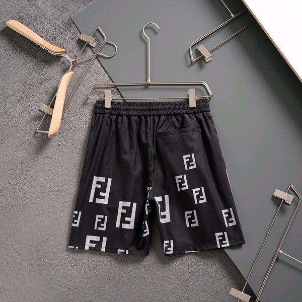 ブランドハーフパンツ背面デザイン